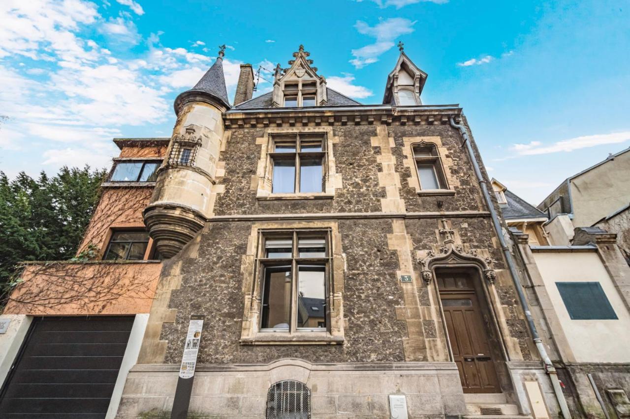 Apartamento Tournelles VUE CATHEDRALE-Maison du XVIe siècle classé Reims Exterior foto